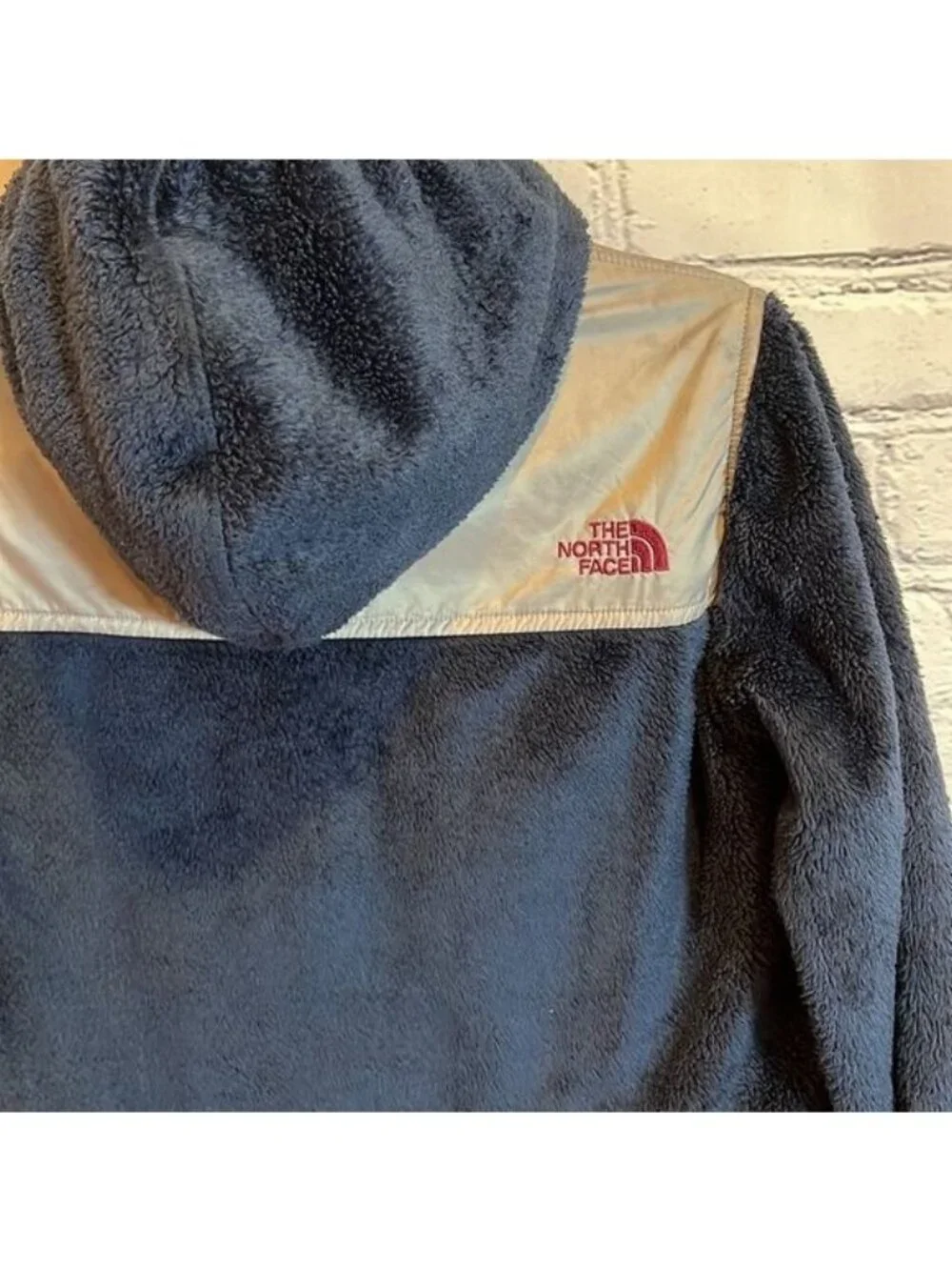 he North Face Jacket OSO Hoodie Girls Size Large 14/16 Dark Blue Grey Accents